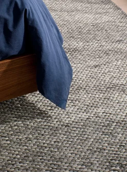 Natural chic artisanal rug