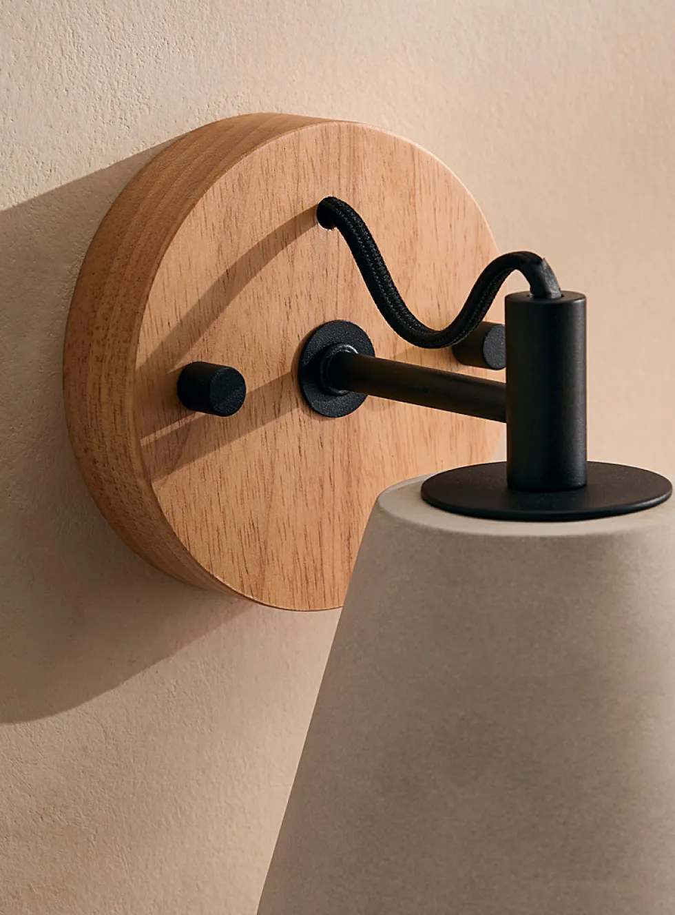 Natural elements sconce