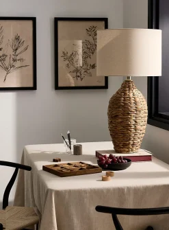Natural rattan base table lamp