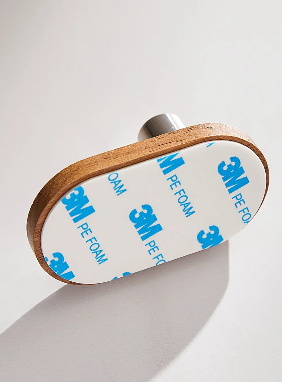 Oak adhesive hook