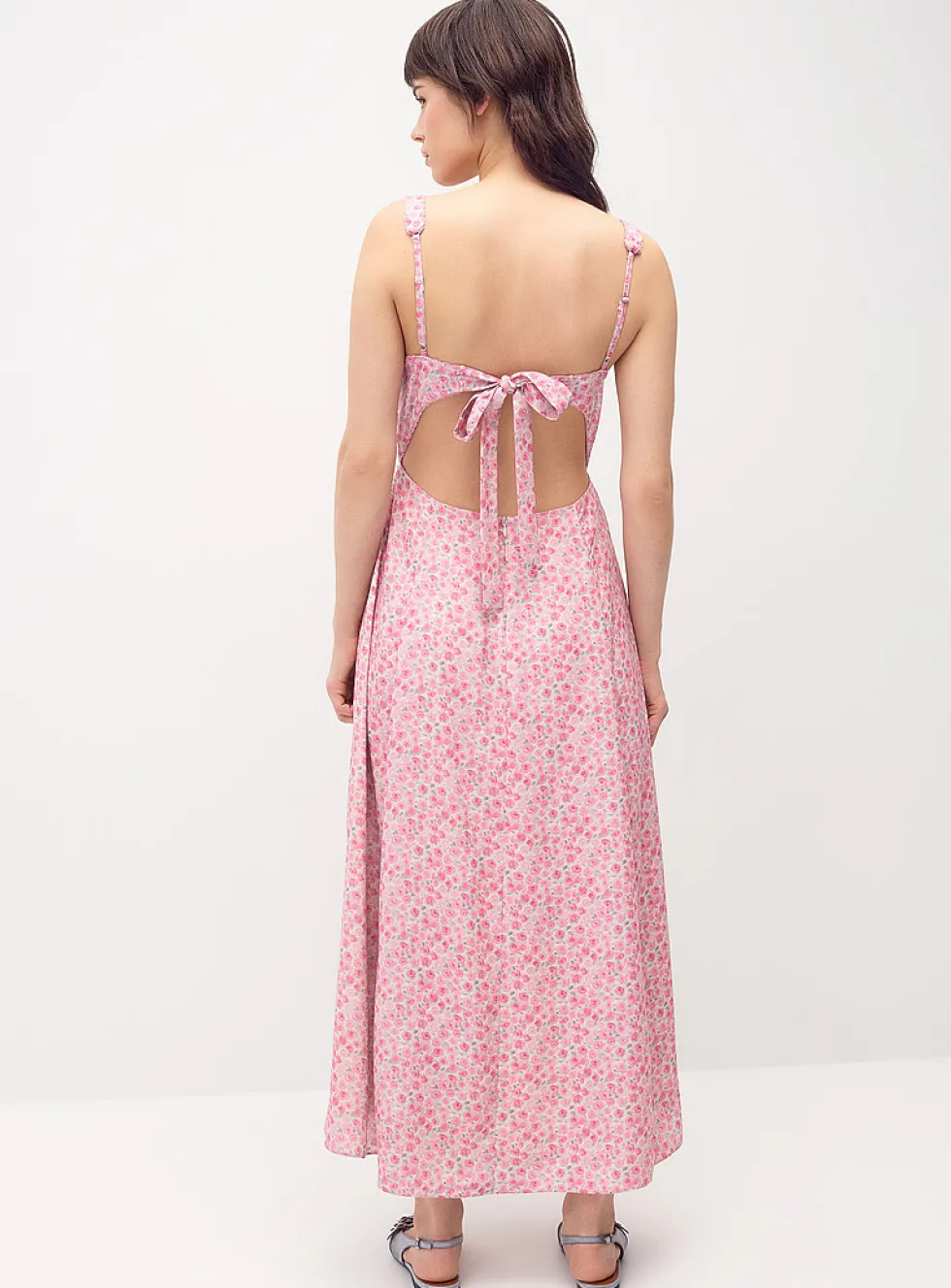 Open-back balconette maxi dress