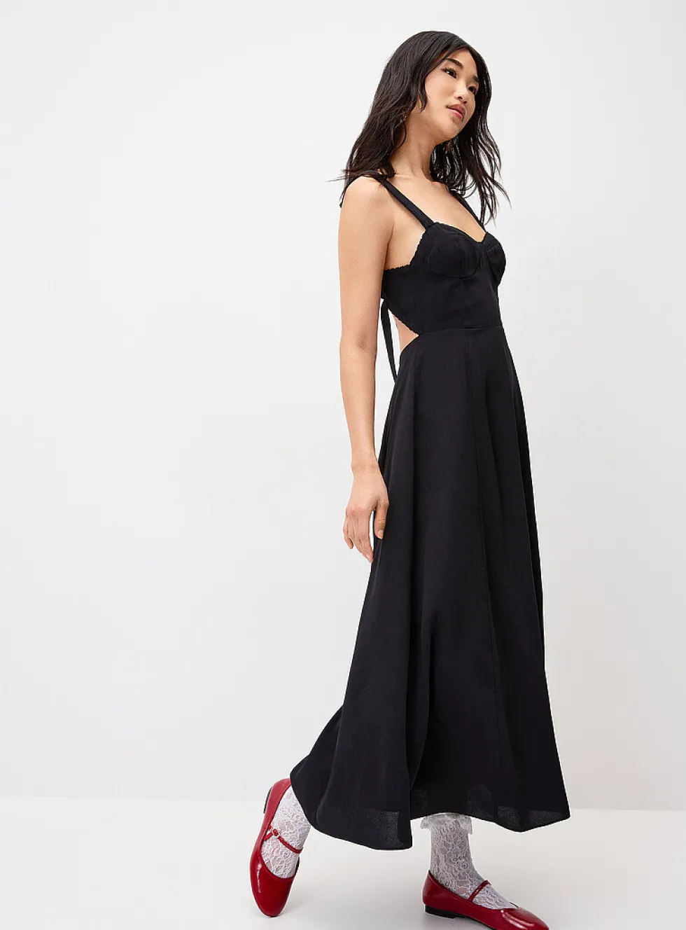 Open-back balconette maxi dress