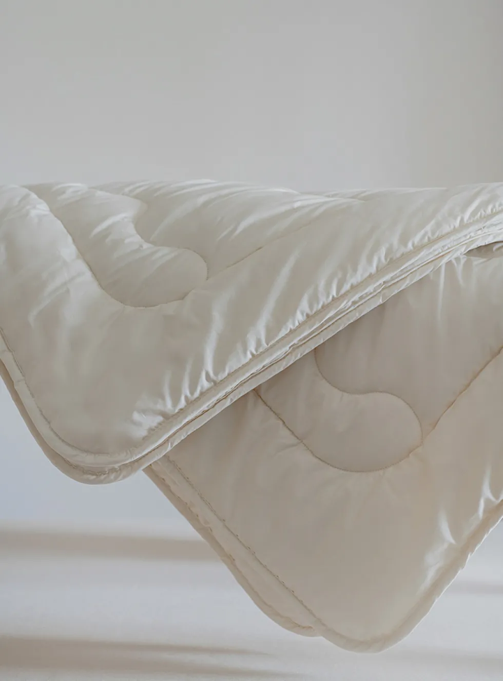 Organic cotton and wool duvet