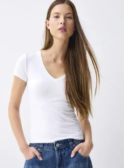 Organic cotton V-neck t-shirt