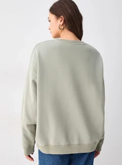 Oversized destination fleece sweatshirt