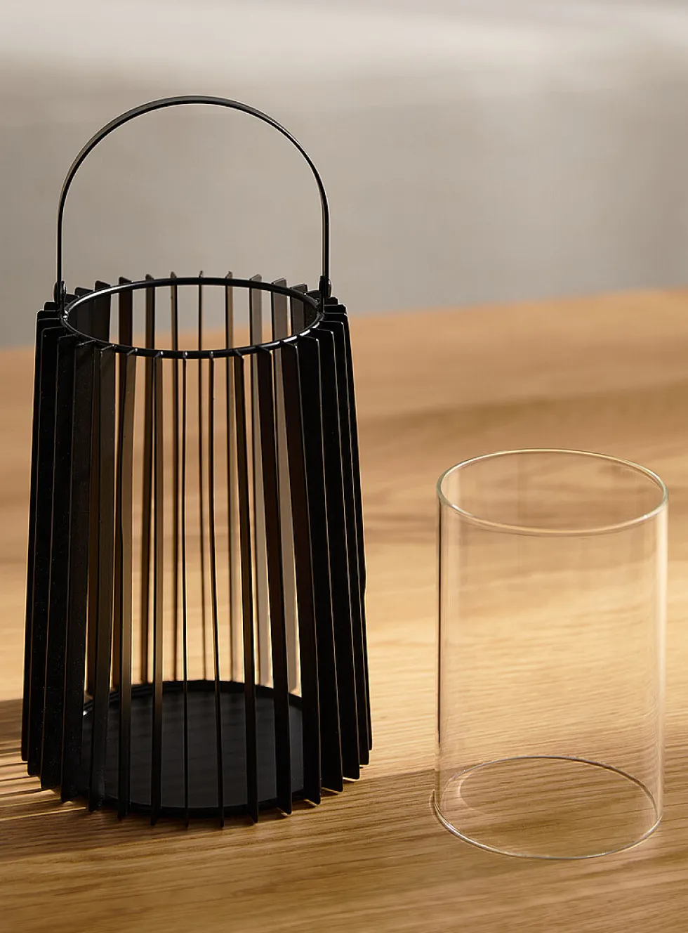 Painted metal large mesh lantern
