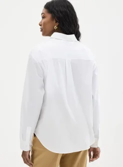 Patch pocket loose poplin shirt