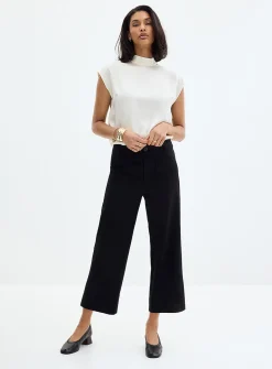 Patch-pocket stretch twill pant