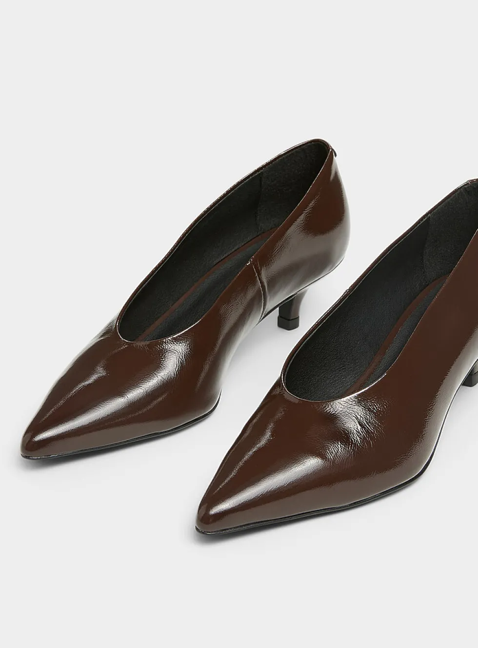 Patent leather kitten heel pumps