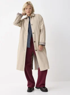 Patterned-lining trench coat