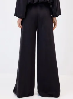 Peach-skin wide-leg pant
