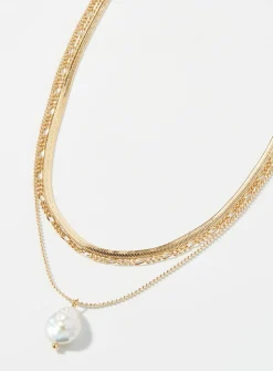 Pearl three-row necklace