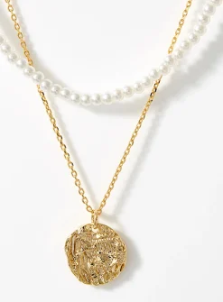 Pearly bead and gold medallion chains