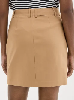 Piped pockets structured skort