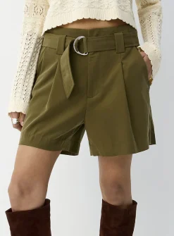 Pleated belted short