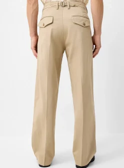 Pleated chinos