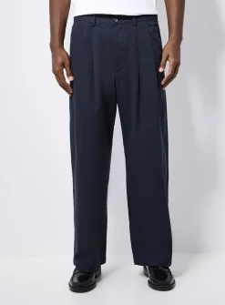Pleated wide-leg chinos