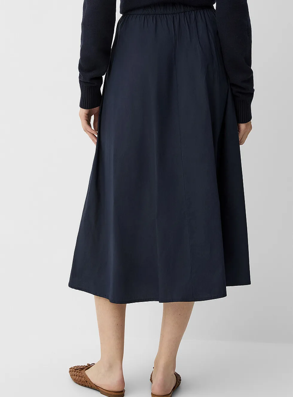 Pleated-waist poplin maxi skirt