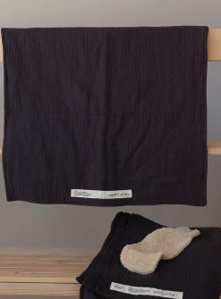 Plush waffled cotton bath mat