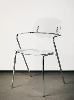 Polycarbonate and metal armrest chairs