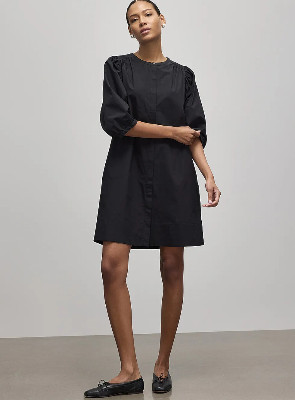 Puff-sleeve loose poplin dress