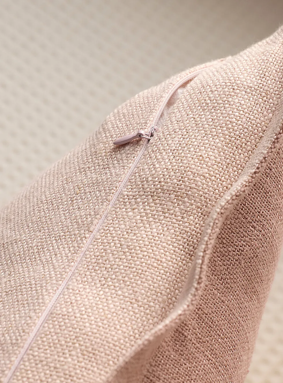 Pure linen ruffled removable-cover cushion
