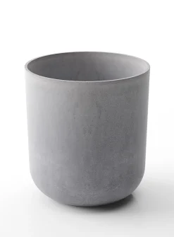 Refined simplicity planter