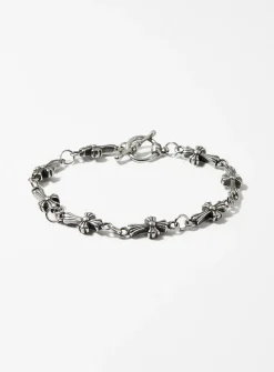 Repeated-cross bracelet