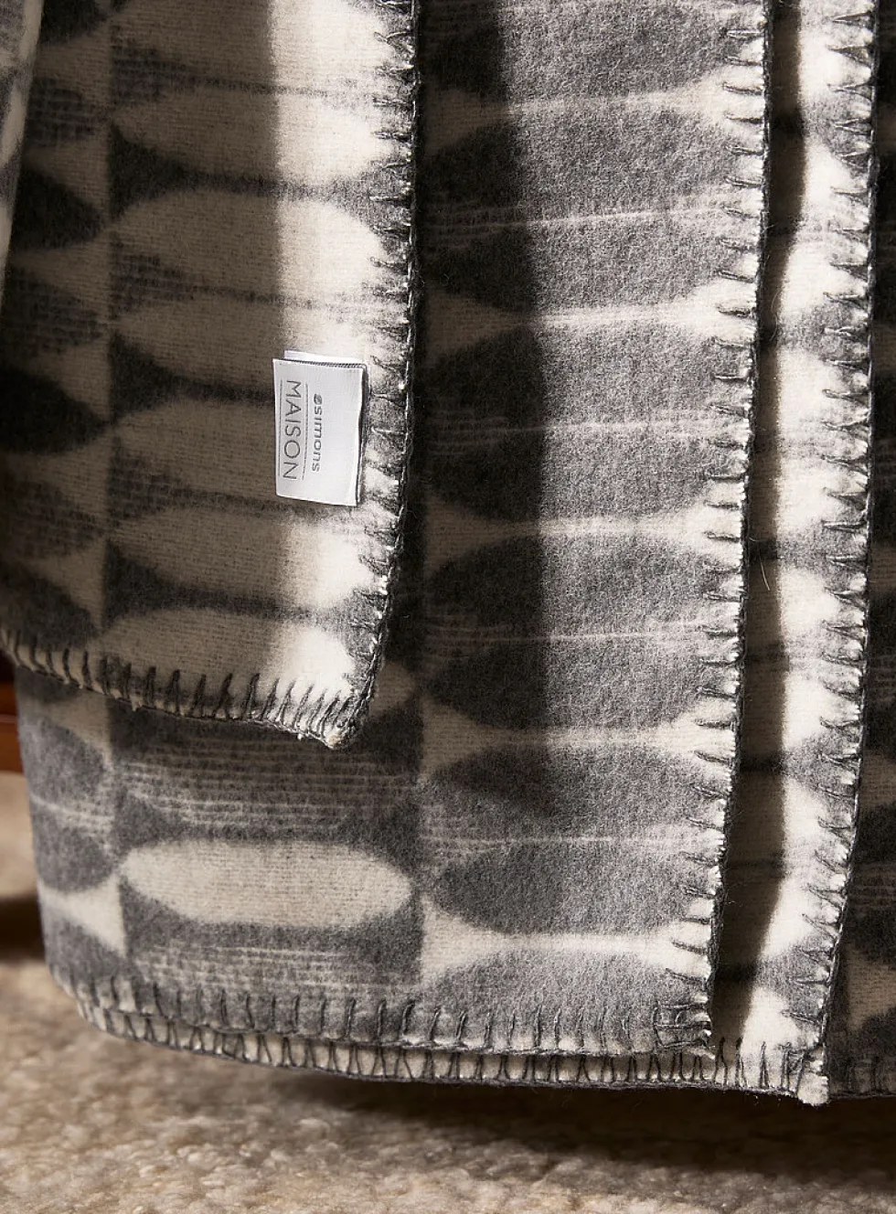 Retro mosaic throw