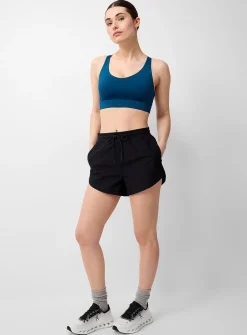 Retro rounded hem shorts