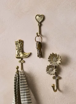 Saachi heart wall hook