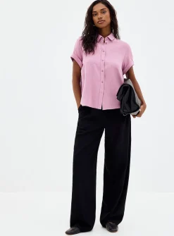 Saharper pleated pant