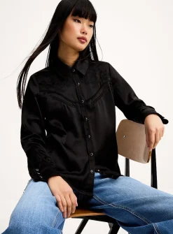 Satiny cowboy shirt