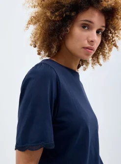 Scalloped puff sleeves relaxed T-shirt