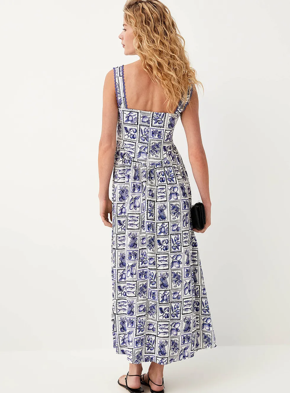 Scalloped square neckline bustier midi dress