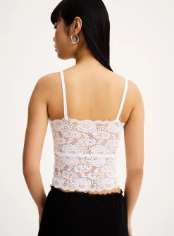 Scallpoed lace trim cropped cami