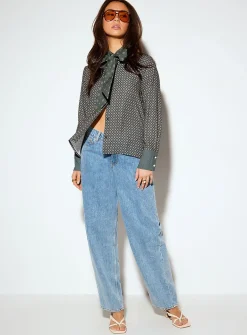 Scarf collar printed shirt