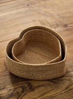 Seagrass heart basket