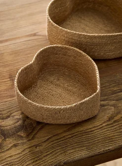 Seagrass heart small basket