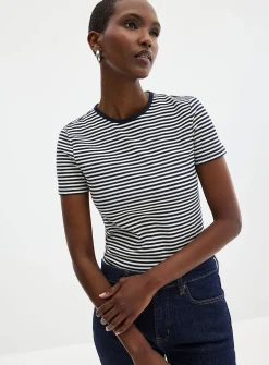 Semi-fitted striped T-shirt