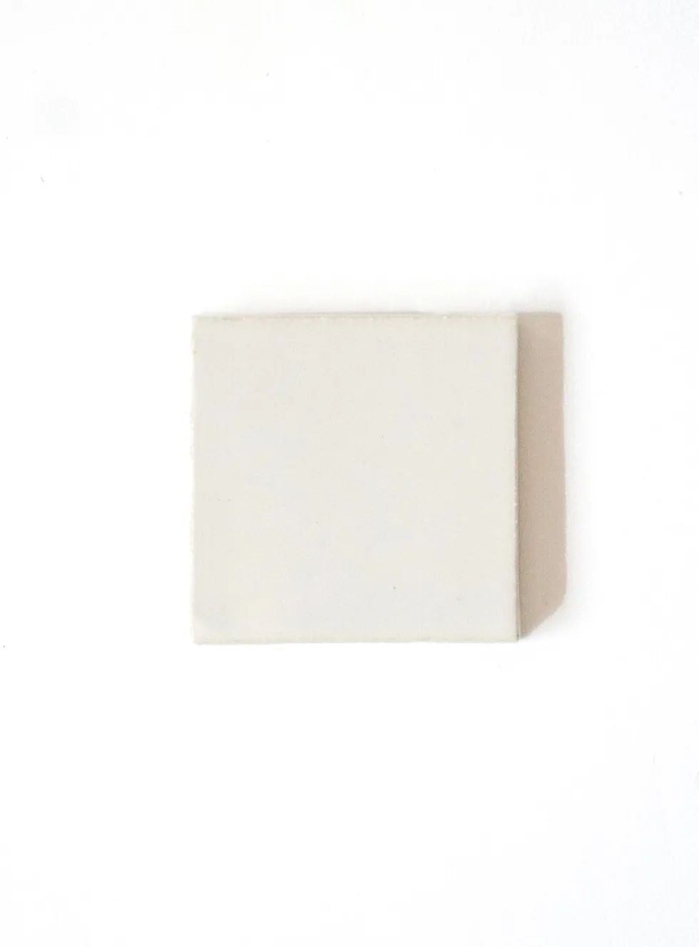 Semiporcelain letter N wall ornament