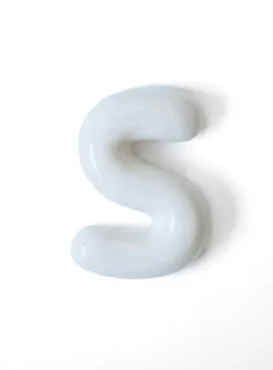 Semiporcelain letter S wall ornament
