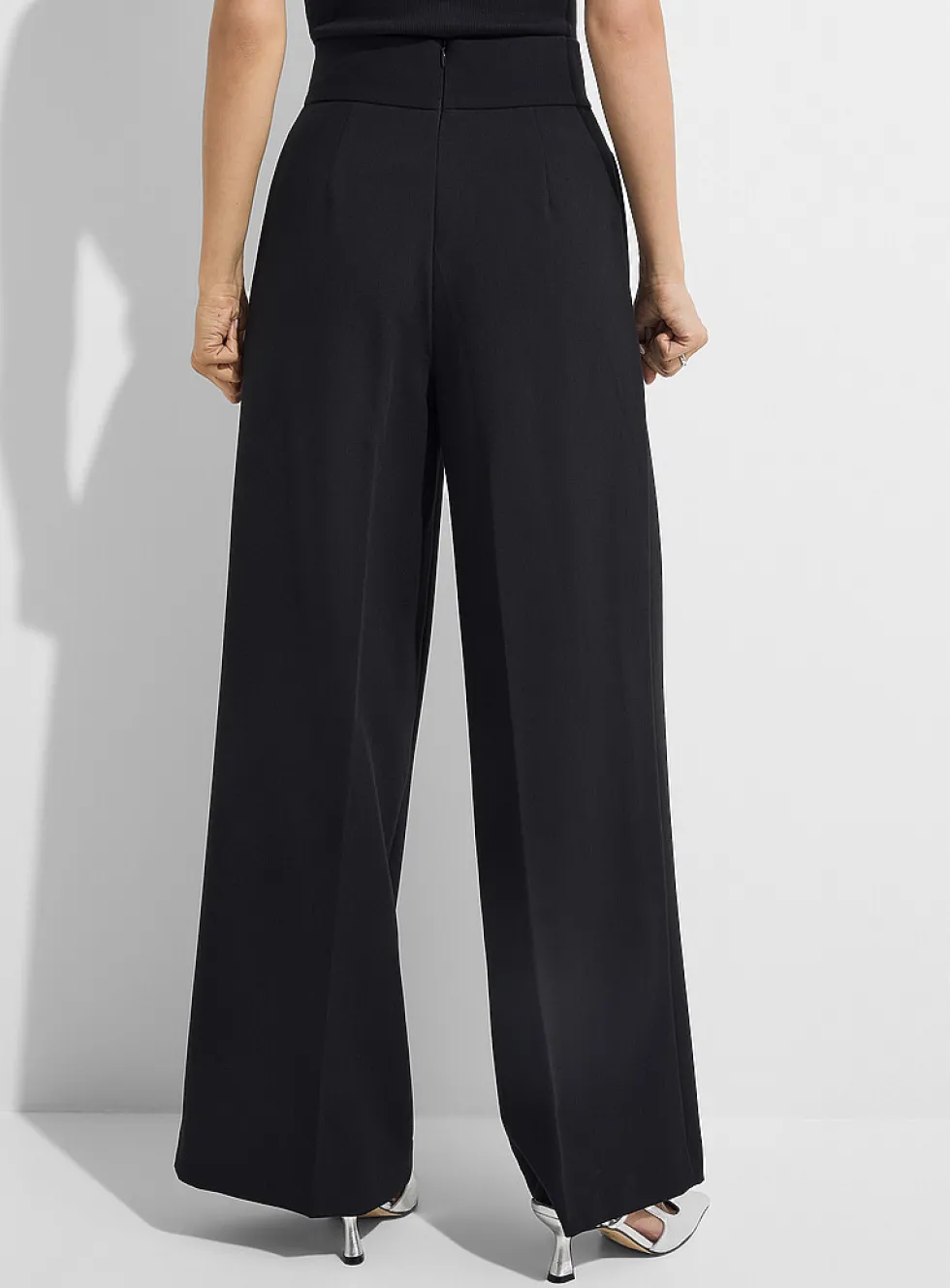 Sewn-pleat waist ultra-wide pant