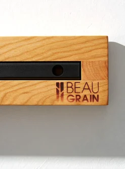 Short magnetic knife holder