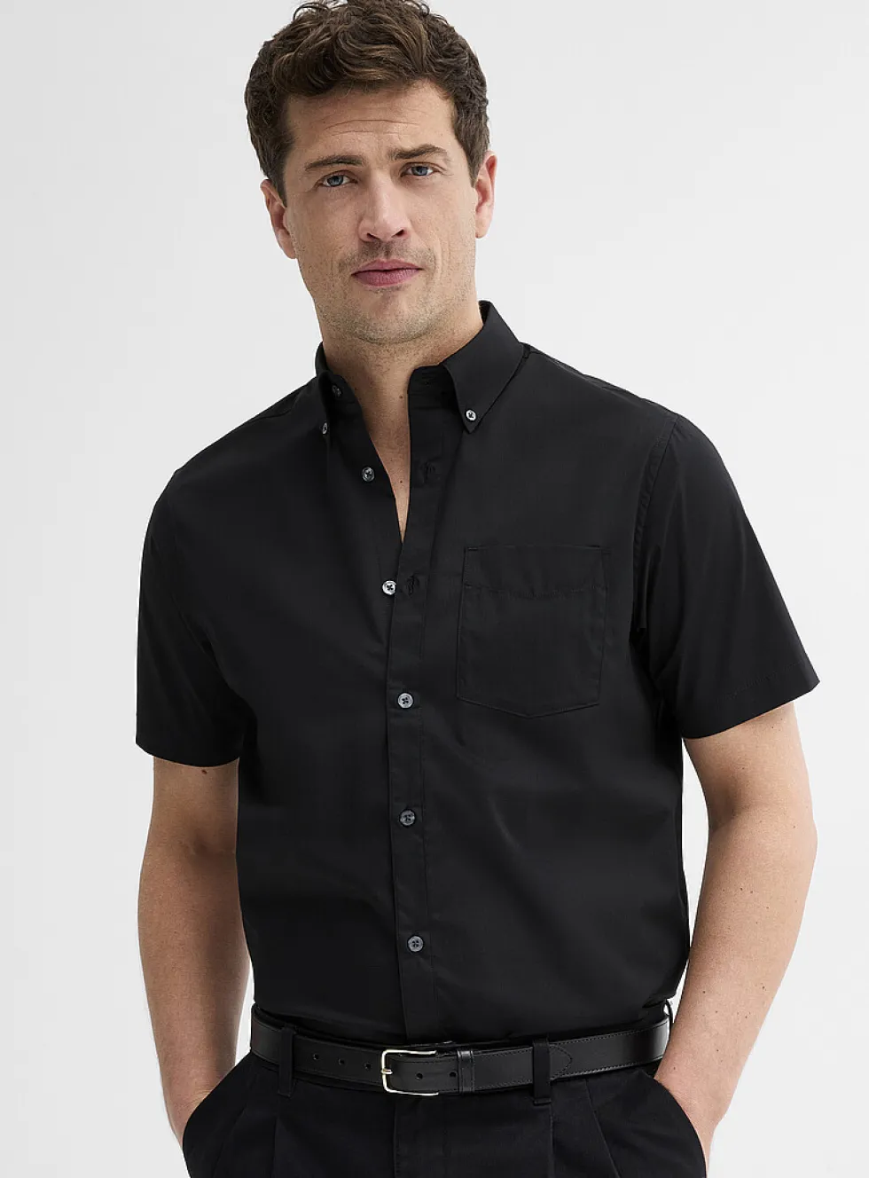 Short-sleeve solid shirt