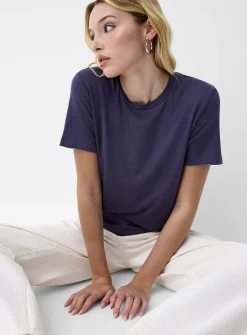 Short-sleeve supple knit T-shirt