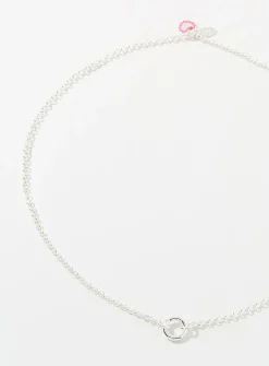 Silver round-link chain