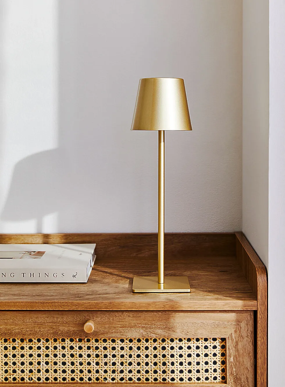 Sleek rechargeable touch table lamp