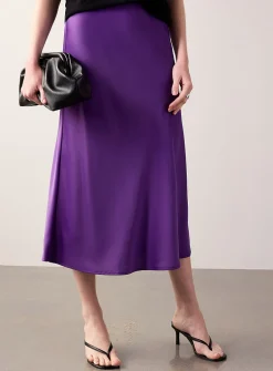 Sleek satiny skirt