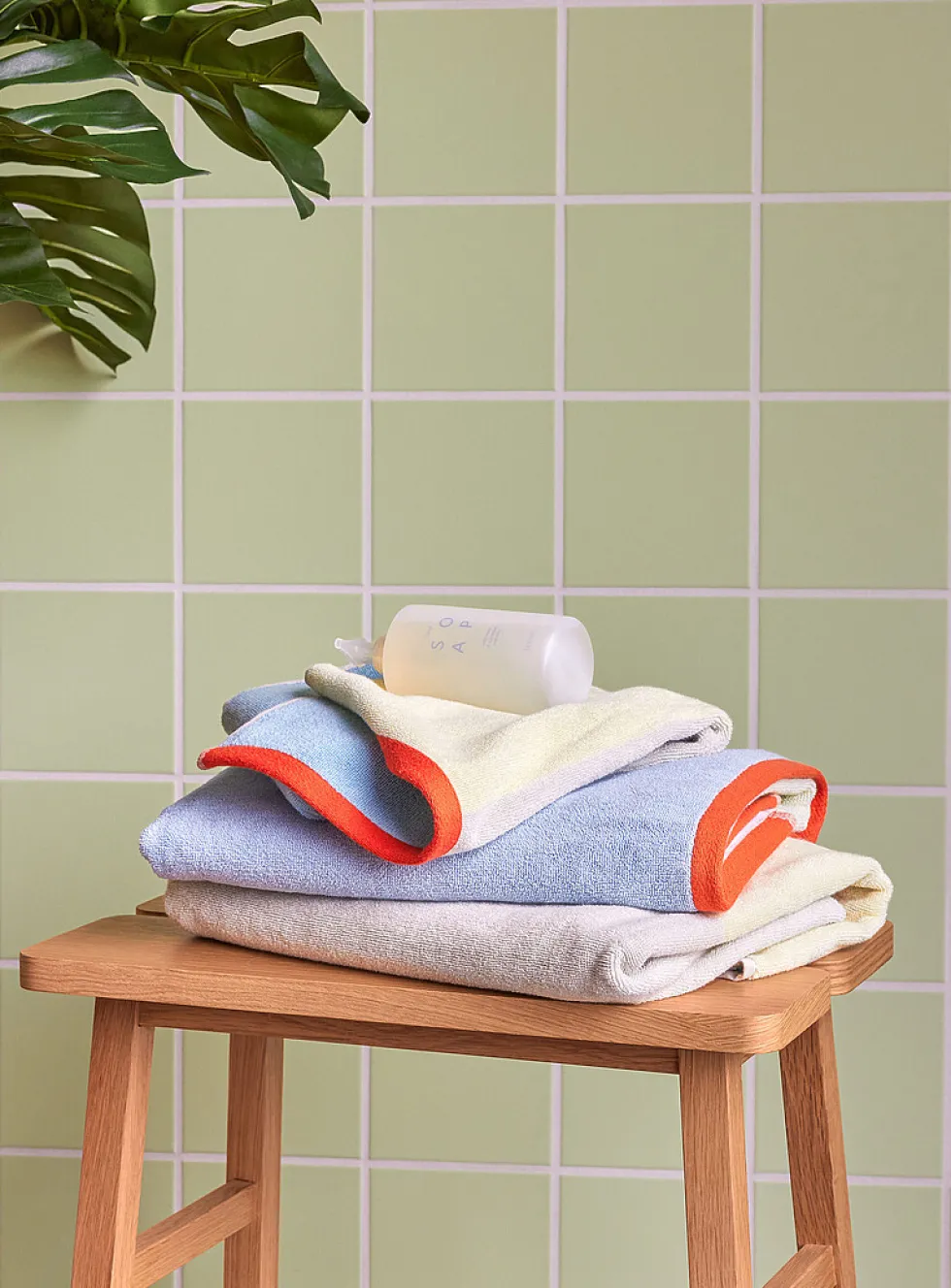 Small colour block contrasting trim towels